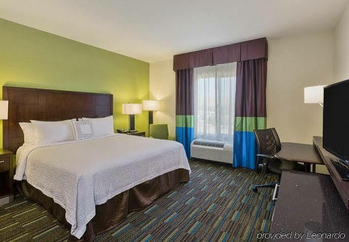 Fairfield Inn & Suites Riverside Corona/Norco Exterior photo